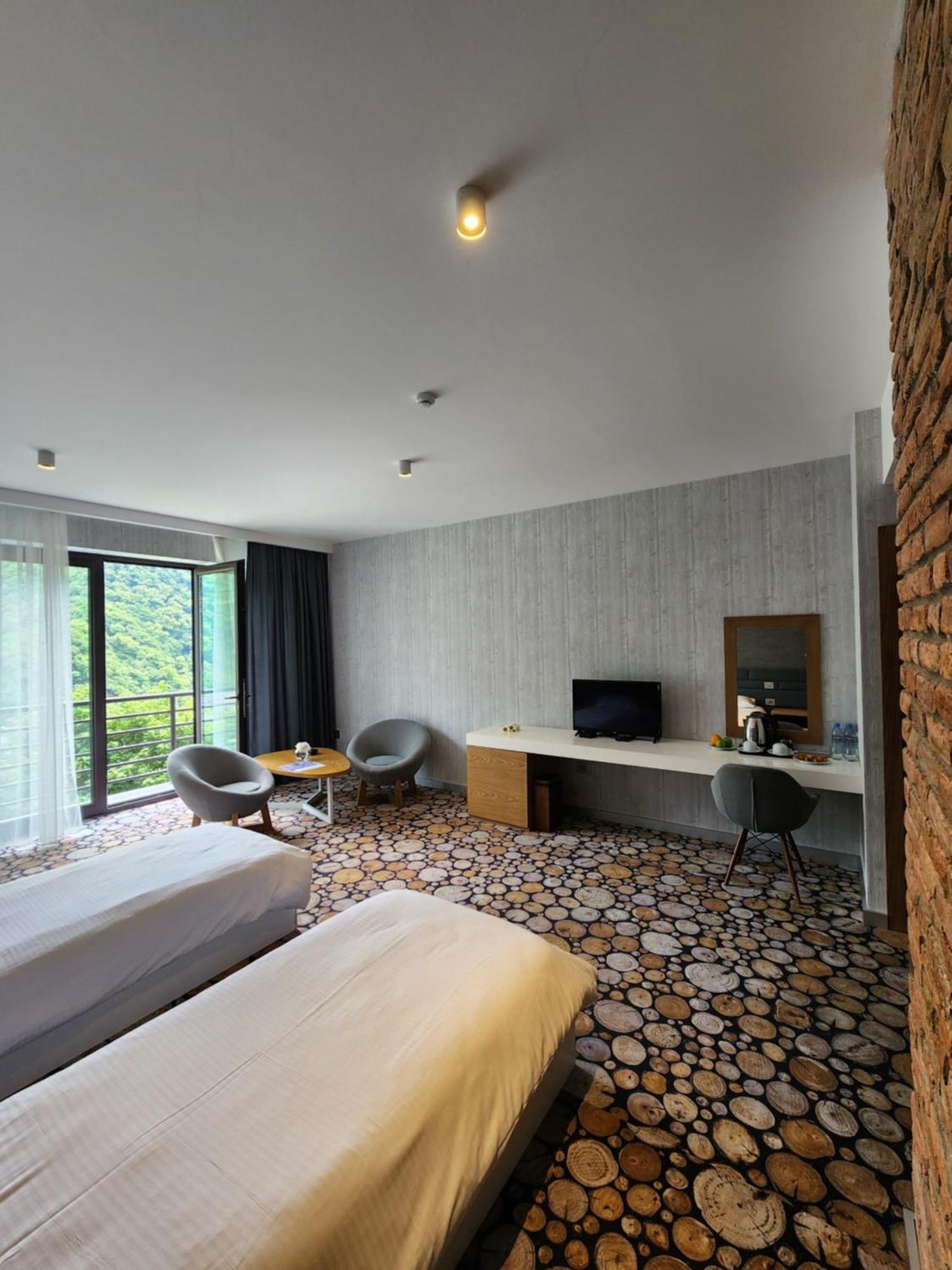 Yurd Hotel Qax Buitenkant foto