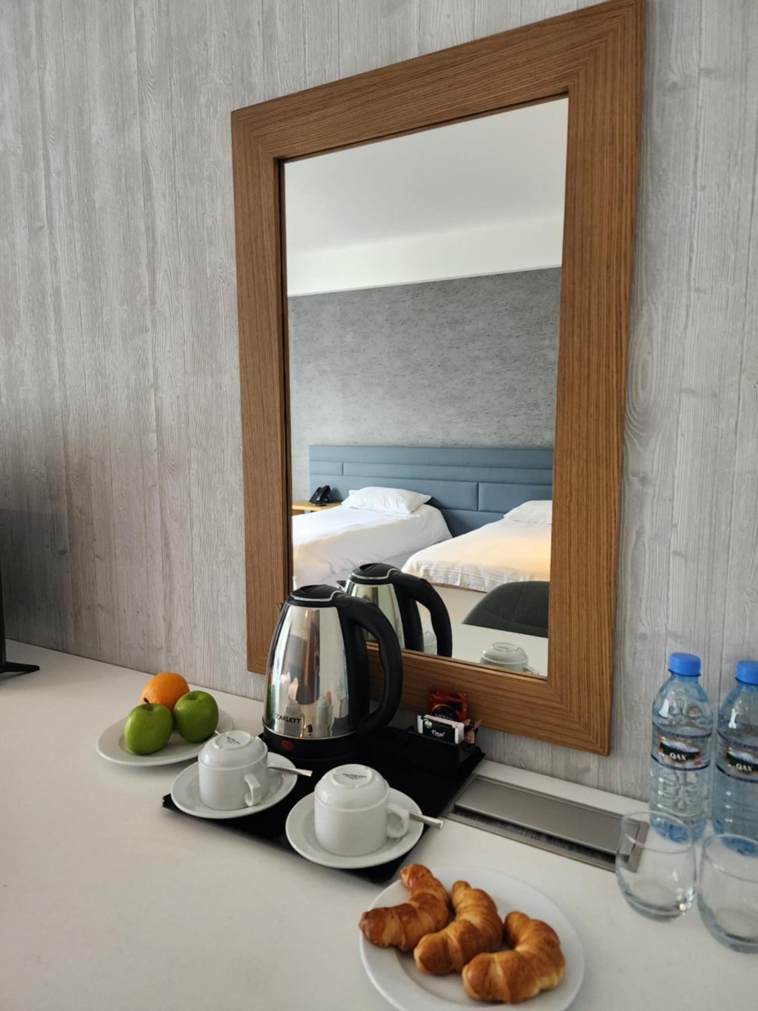 Yurd Hotel Qax Buitenkant foto