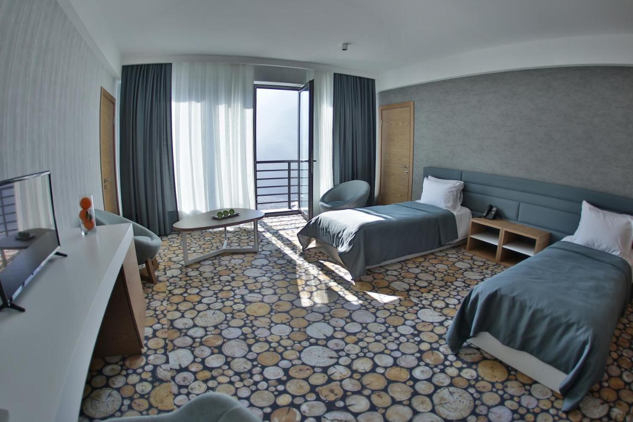 Yurd Hotel Qax Buitenkant foto